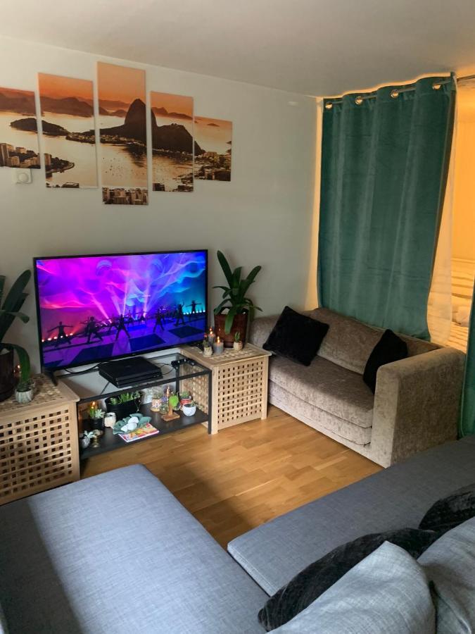Garden Beautiful Cozy Flat , Recent Decorated. Apartamento Londres Exterior foto