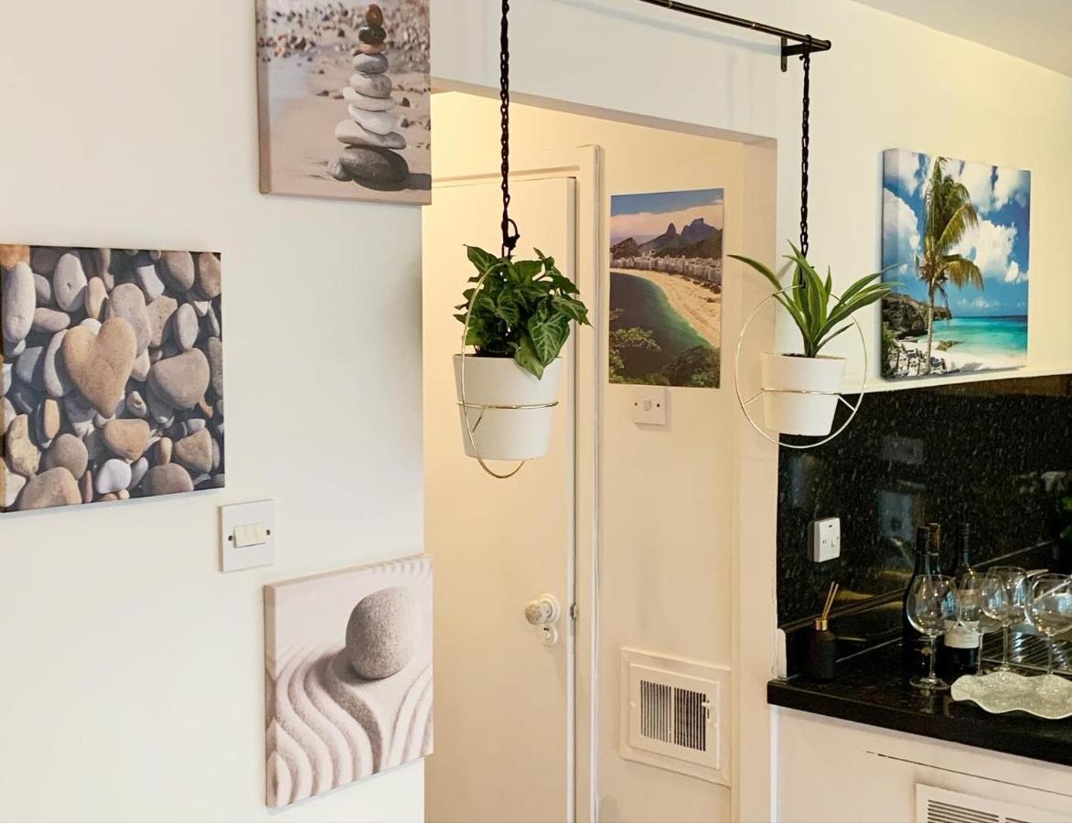 Garden Beautiful Cozy Flat , Recent Decorated. Apartamento Londres Exterior foto